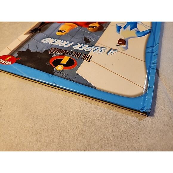 Disney Pixar The Incredibles A Super Friend Volume 3 Hardback Kids Book 2010 - Picture 5 of 11